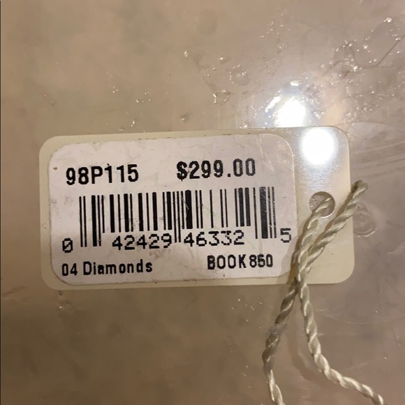 Bulova Watch with Tags - Picture 7 of 7